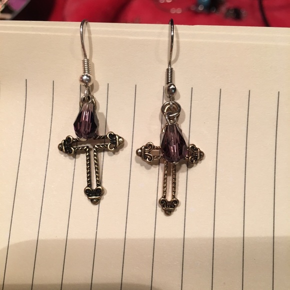 Cross w purple dangle crystal earrings NWT - Picture 7 of 8